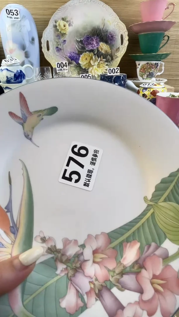 摆件思***?摆件瓷器瓷器瓷器