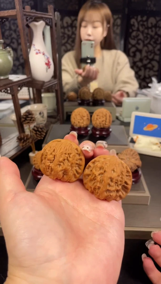 【闪购商品】文玩核桃把件野狼41尺-39