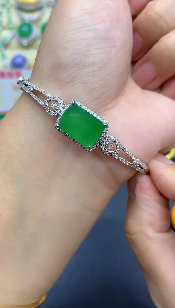 18K金镶嵌手镯翡翠361-中国好珍宝