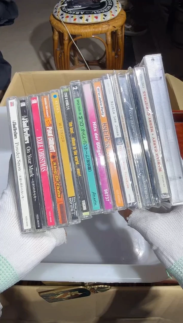 8新一* 998   中古商品，瑕疵品，不保好坏。