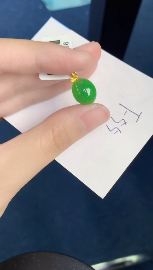 翡翠18K金镶嵌颈饰天然翡翠緬甸A貨