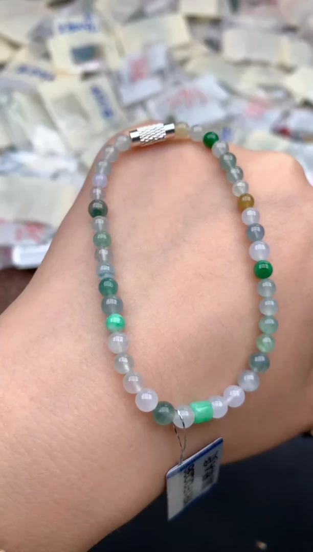 未镶嵌挂件翡翠一