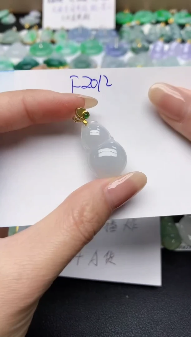 颈饰未镶嵌翡翠天然缅甸A货翡翠百元以上9元证书费自理