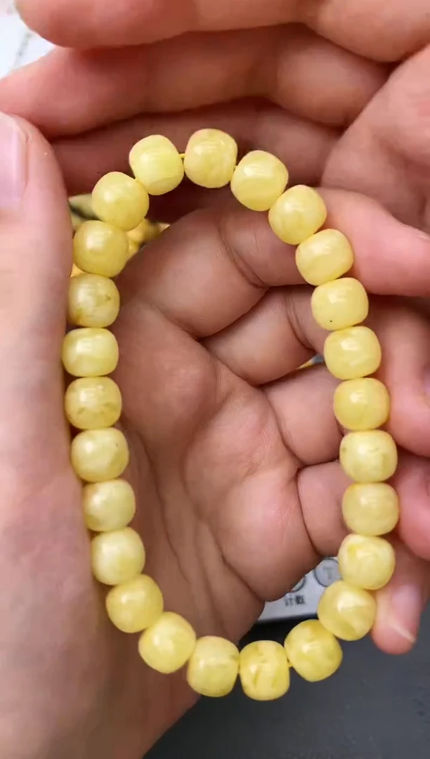 未镶嵌琥珀珠宝奇石92