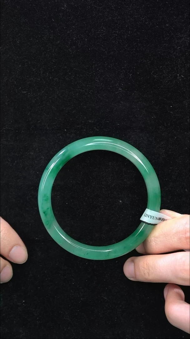 石英质玉手镯未镶嵌61/62