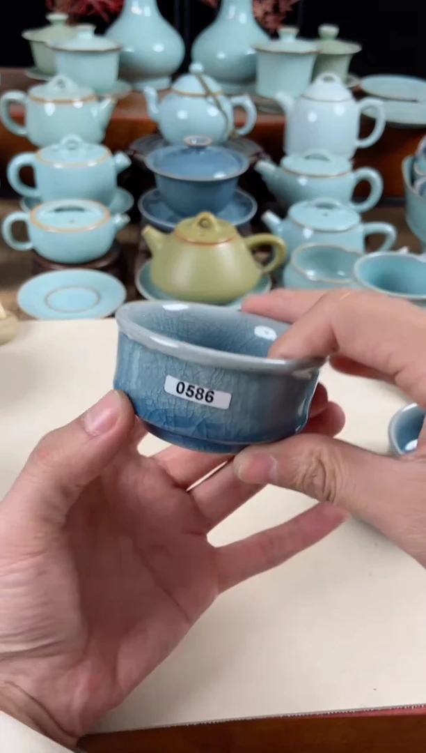 【闪购商品】其他586号微瑕仿北宋天蓝扳指杯