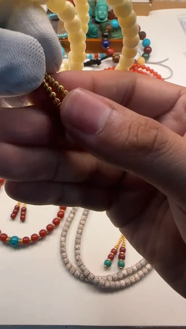 裸石蜜蜡18K金镶嵌人**～手串手串