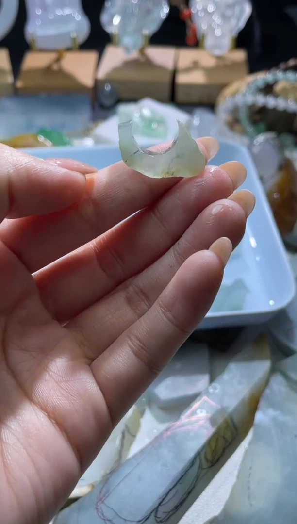 未镶嵌定制翡翠日**空定制料子