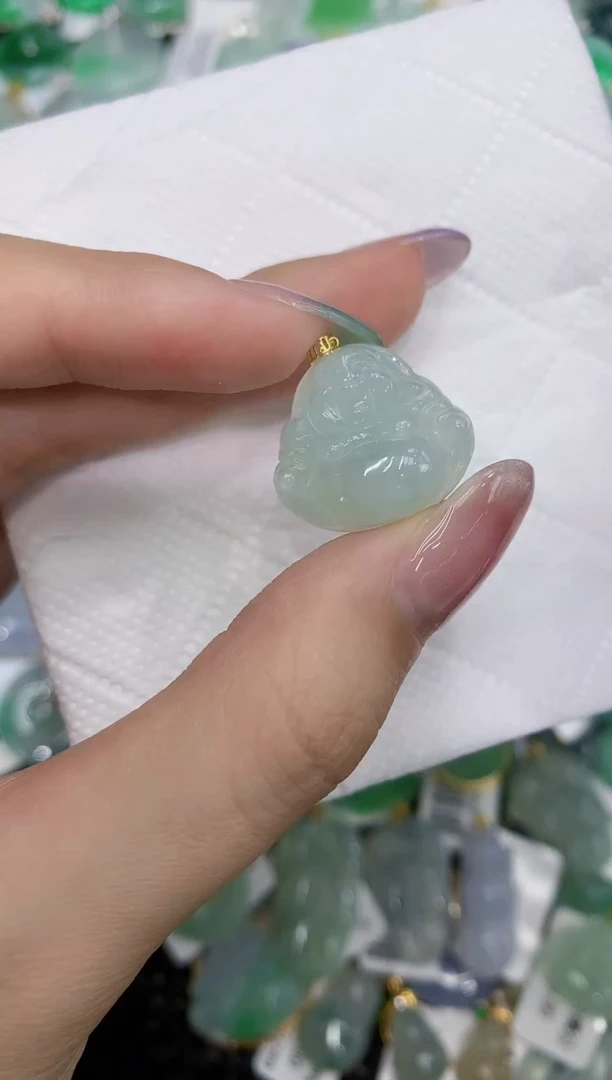 翡翠18K金镶嵌颈饰111111111111