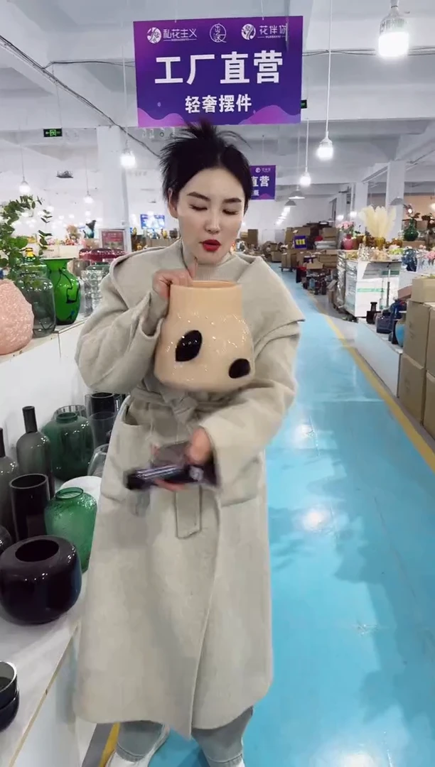 【闪购商品】无铅玻璃UU外贸仓-微瑕花瓶--VJU9