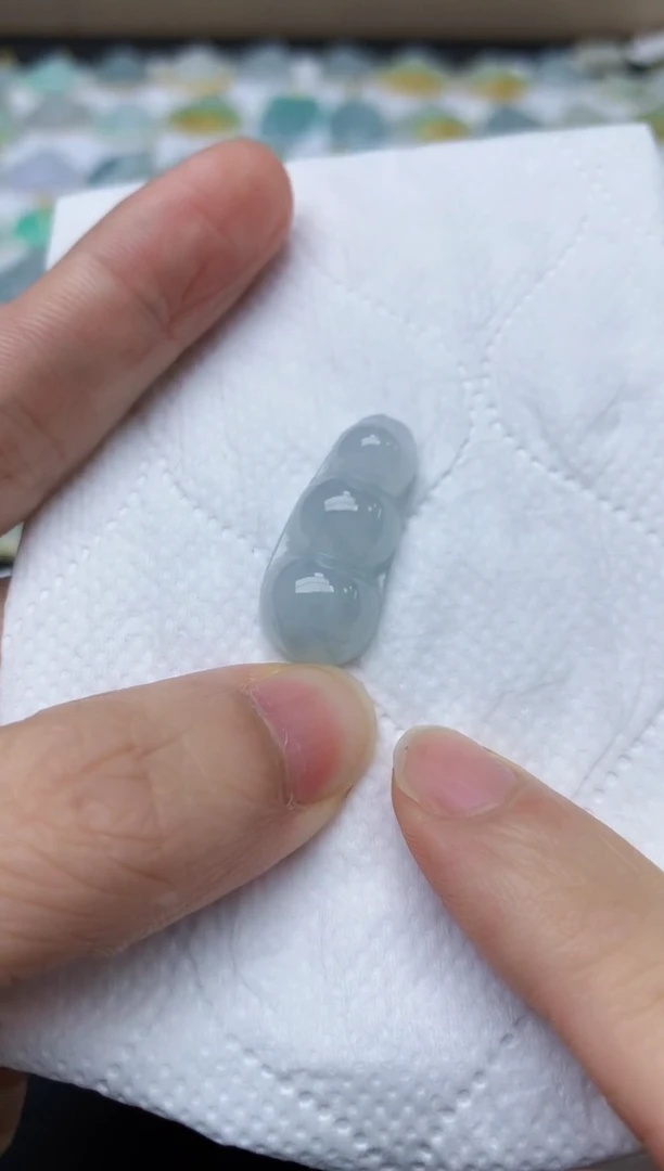 翡翠未镶嵌颈饰天然缅甸A货翡翠