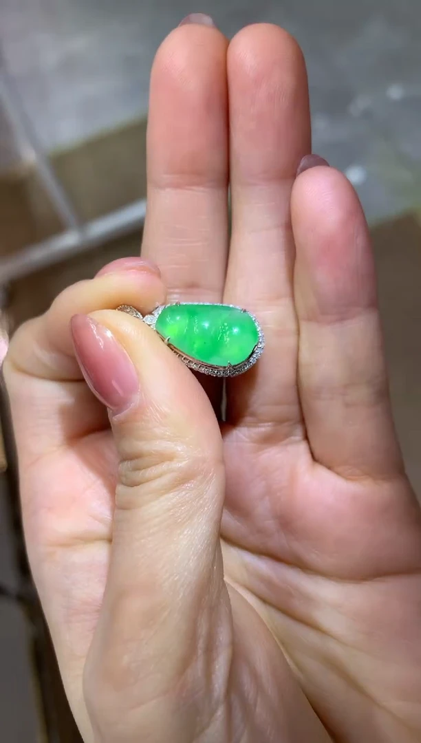 【闪购商品】翡翠颈饰18K金镶嵌|不退不换