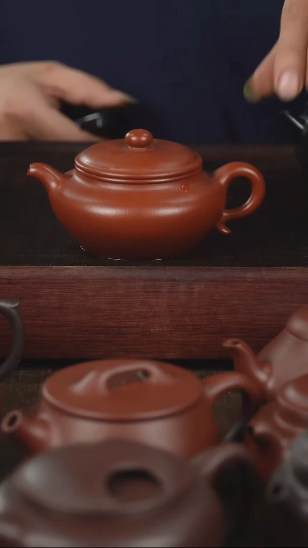 茶壶紫砂?****?尾单200cc全手朱泥扁腹