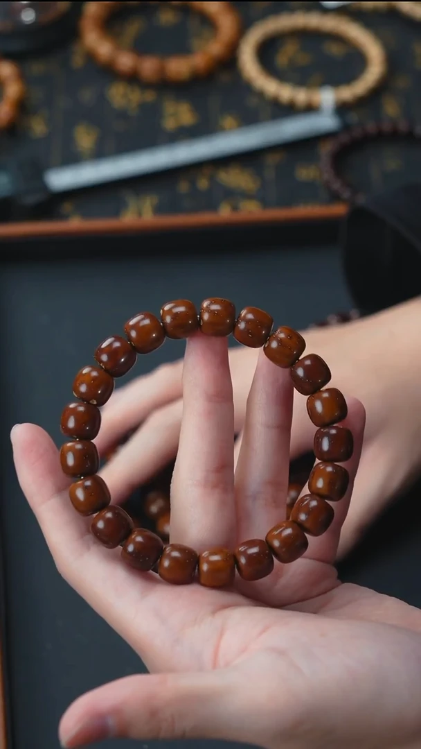手串紫金鼠油核老型12+【咖】