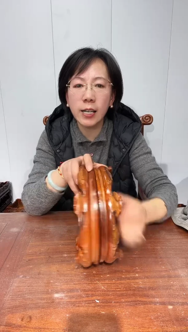 木咖****钓瑕疵处理老花圆形20*23*5 两个