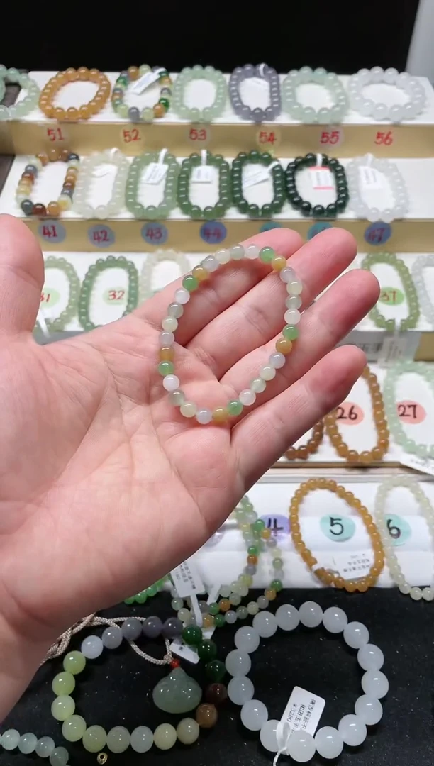 未镶嵌手串和田玉黎*卡六多宝和田玉手串