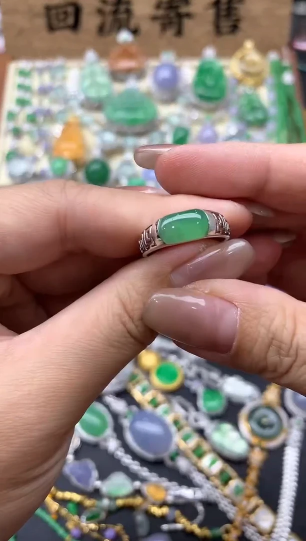 【闪购商品】翡翠戒指18K金镶嵌312-中国好珍宝