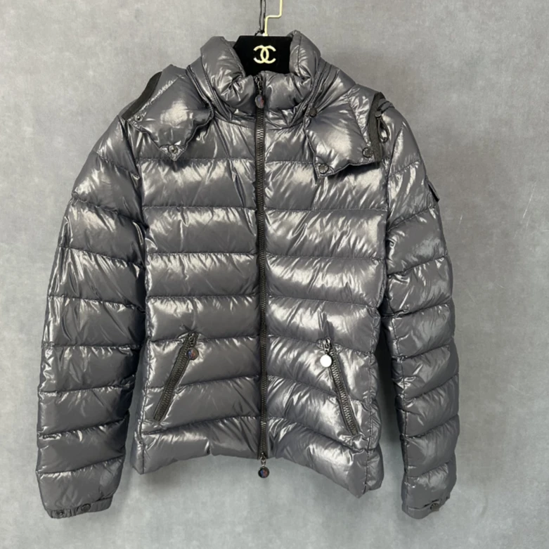 99新 MONCLER 海囤 蒙口0码/jf90022[羽绒服]