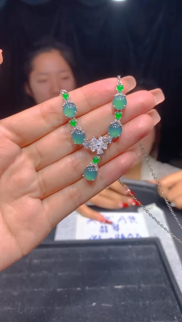 【闪购商品】定制翡翠未镶嵌56多样性发货（发其一）