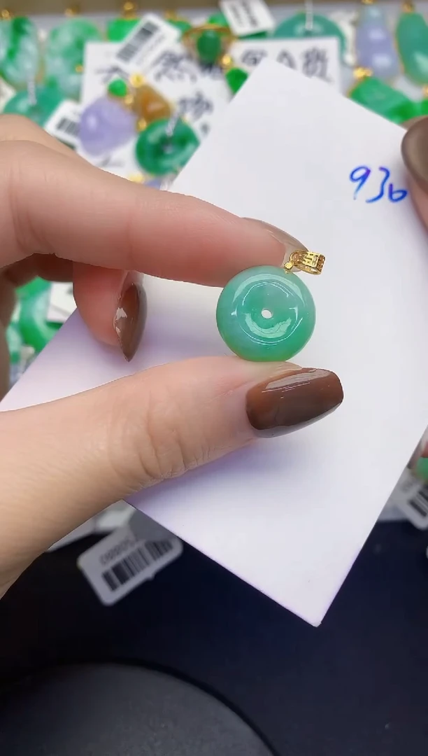 颈饰未镶嵌翡翠缅甸天然翡翠A货