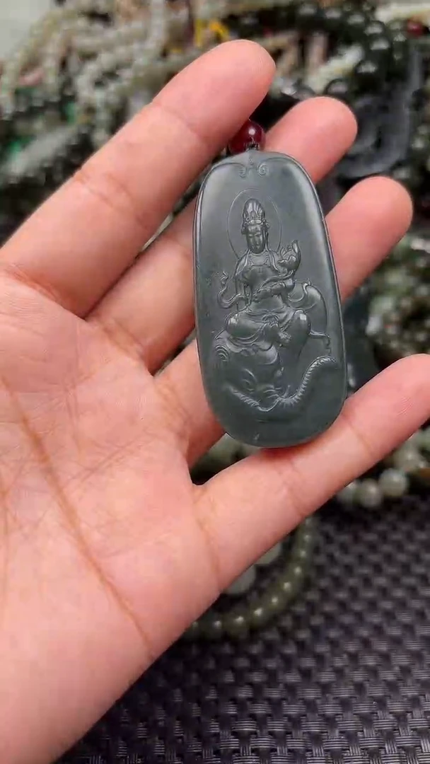 颈饰未镶嵌和田玉1