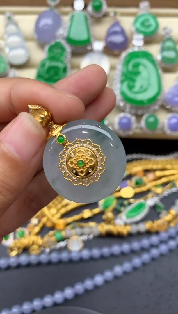 翡翠18K金镶嵌颈饰254-中国好珍宝