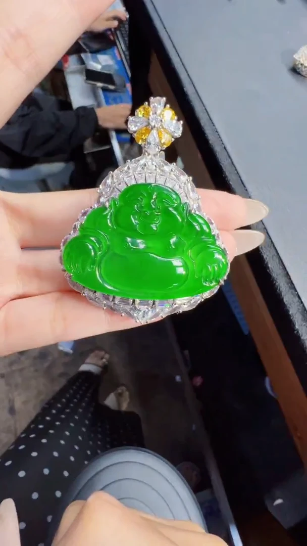 未镶嵌定制翡翠翡翠A货有轻微色差属于正常现象，佛公多样性发货1