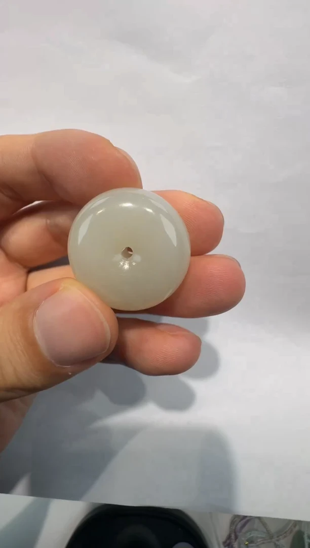 吊坠(赠链)未镶嵌和田玉25mm精品平安扣