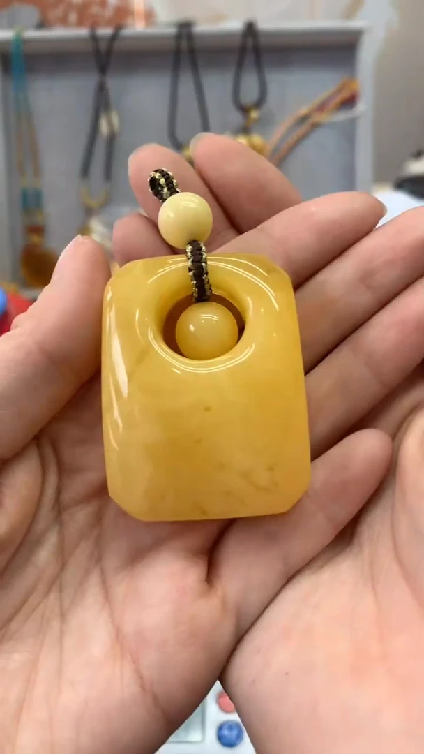 【闪购商品】琥珀珠宝奇石未镶嵌1300