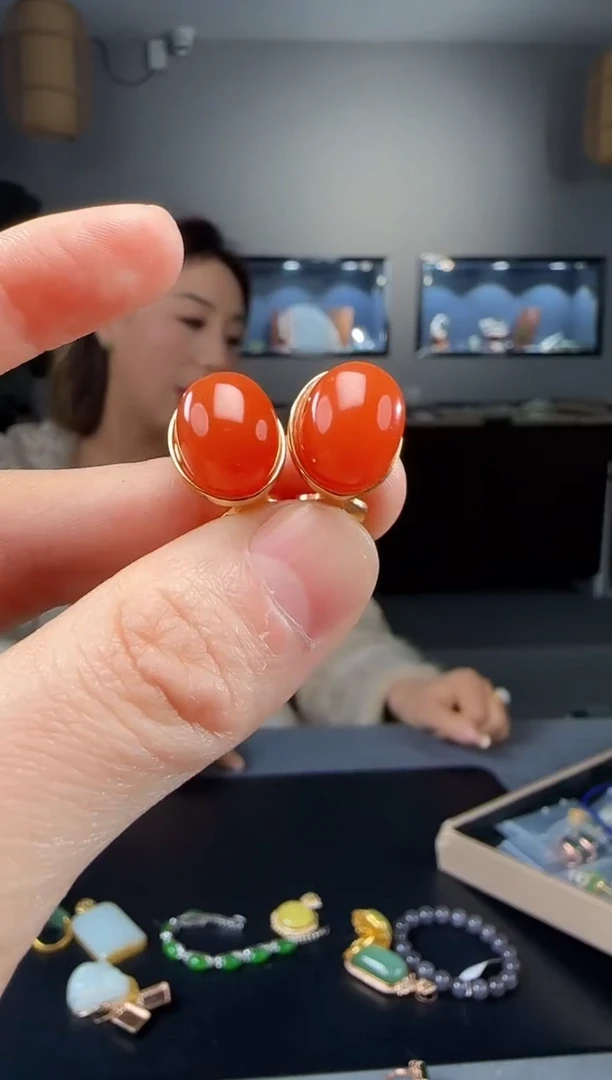 【闪购商品】南红玛瑙耳钉银S925镶嵌1