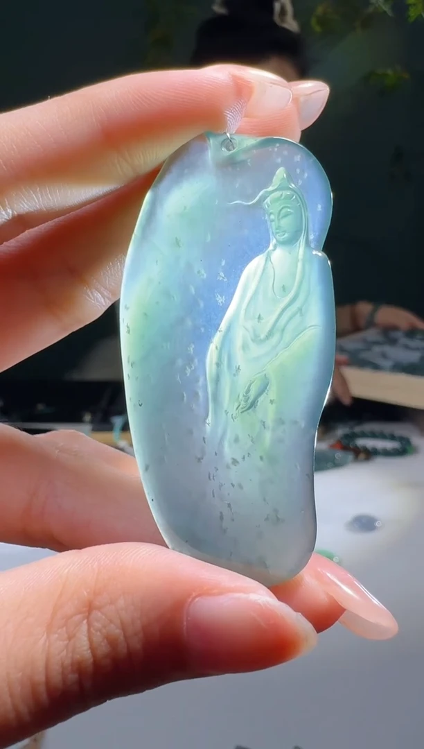 【闪购商品】翡翠颈饰未镶嵌天然A货翡翠