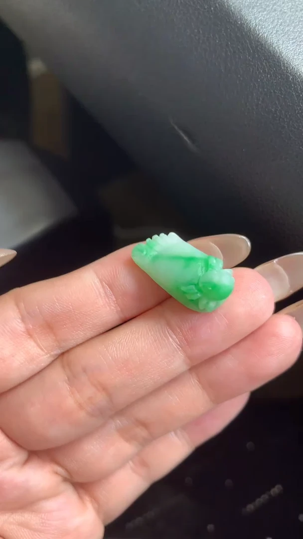 【闪购商品】定制翡翠未镶嵌翡翠