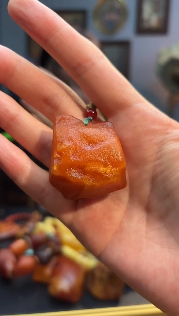 琥珀颈饰未镶嵌吊坠
