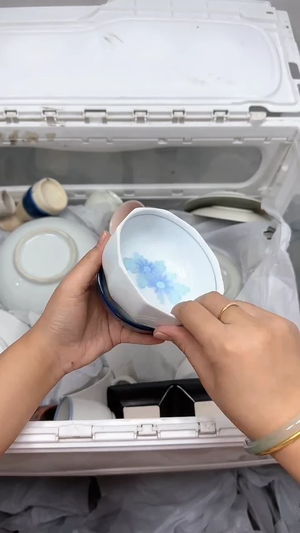 【闪购商品】1342回流瓷器默认微瑕，18.8包邮