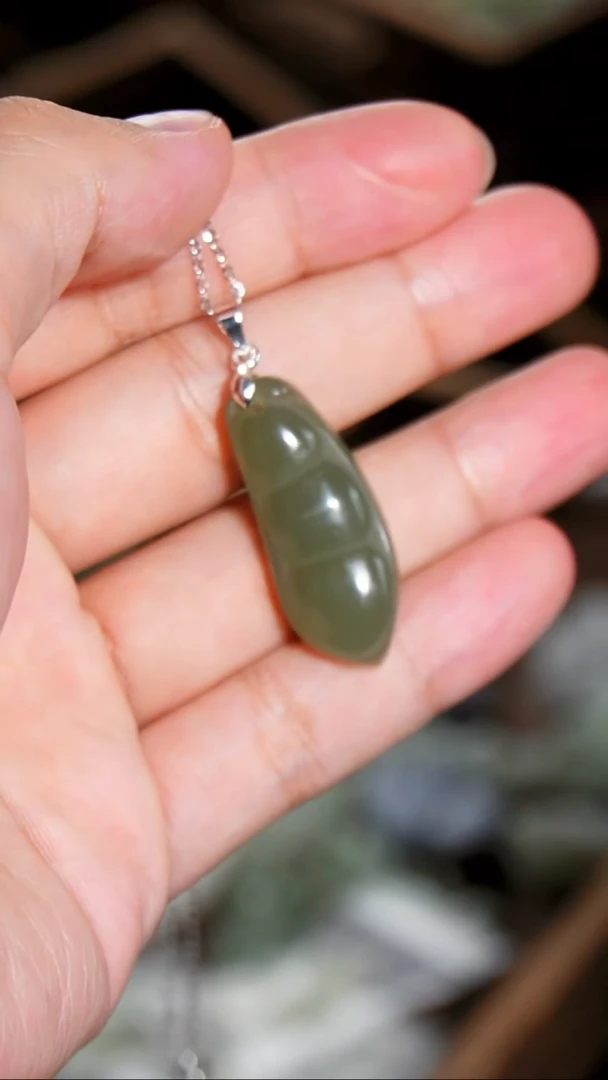 和田玉未镶嵌颈饰003