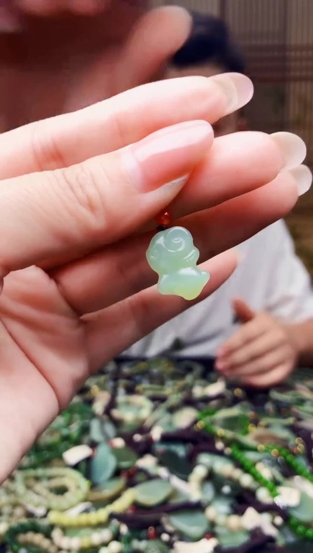 颈饰未镶嵌和田玉多样性发货，拍一发一