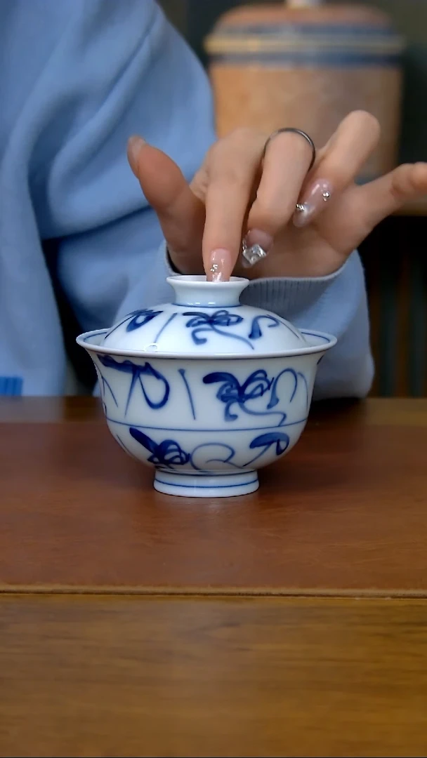 【闪购商品】陶瓷茶花纹元宝两才盖碗（柴窑）