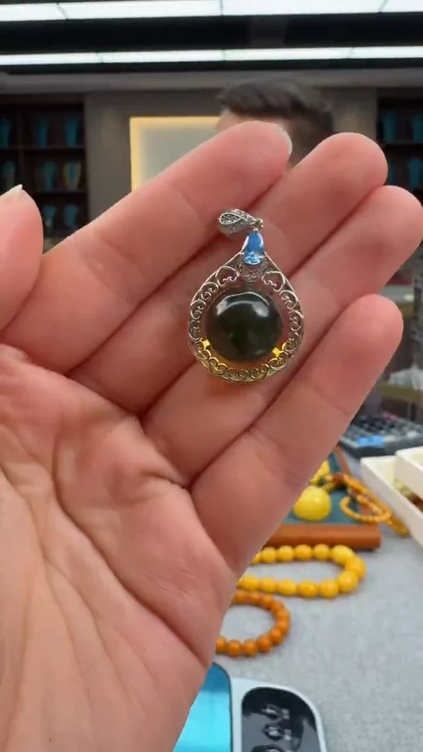 【闪购商品】琥珀颈饰银S925镶嵌序列号024