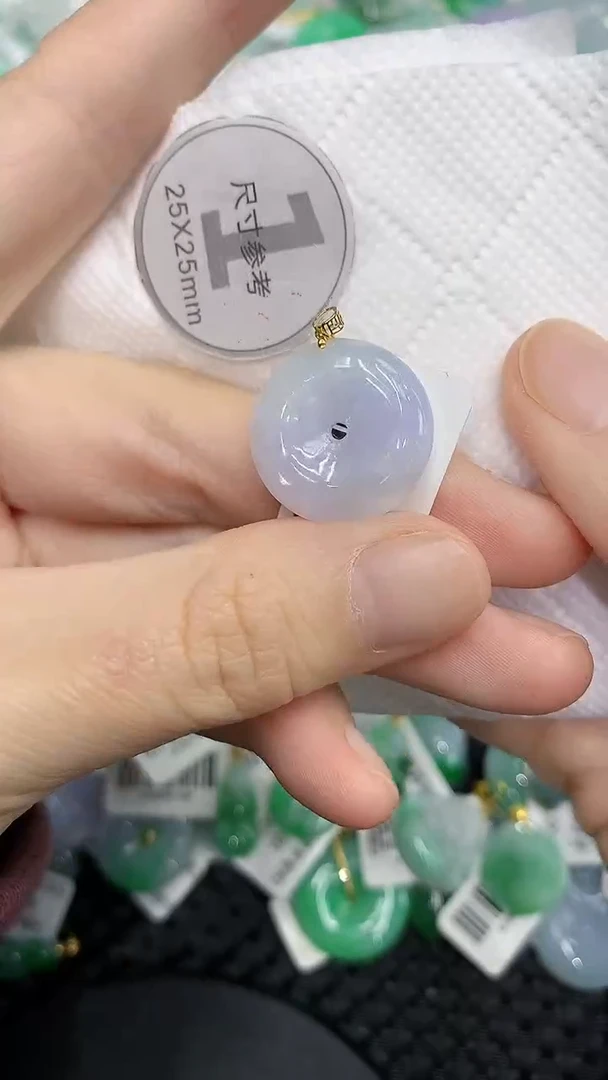 颈饰18K金镶嵌翡翠a货百元以下同包裹多件发出的只收取一单运费