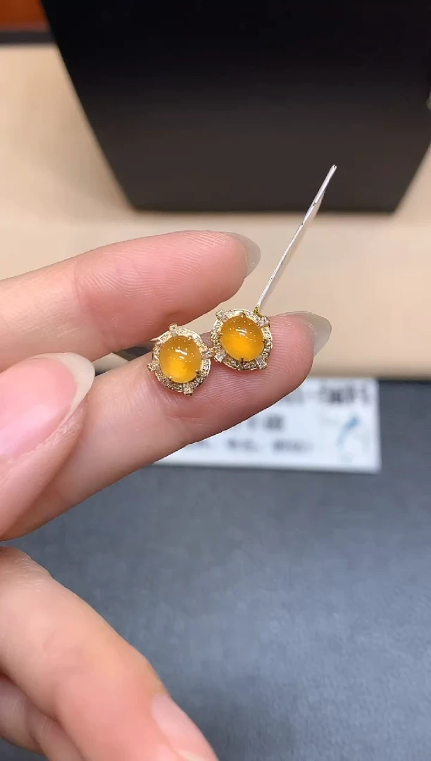 18K金镶嵌翡翠耳饰蛋面【无服务费