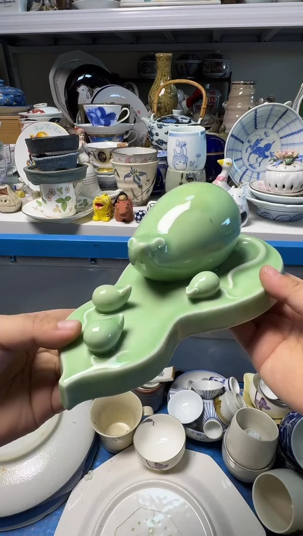 中古瓷器，默认微瑕-九谷青瓷的老鼠摆件
