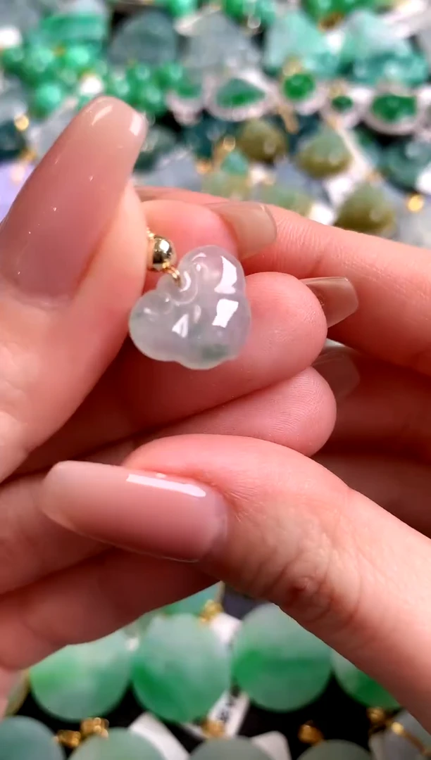 【闪购商品】翡翠颈饰未镶嵌14003527