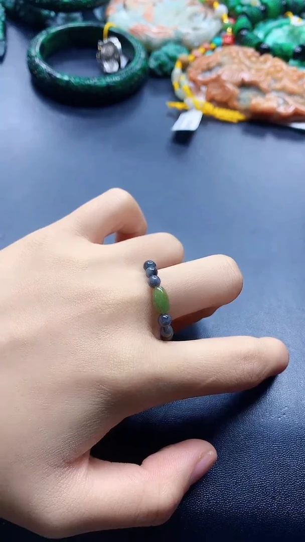 颈饰未镶嵌翡翠天然缅甸a货翡翠