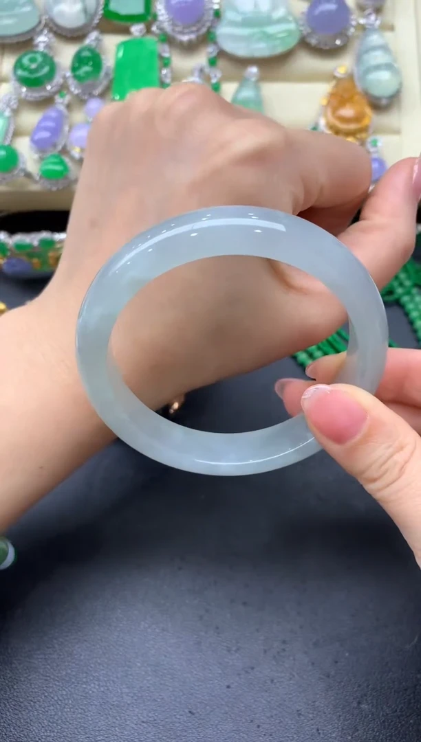 【闪购商品】翡翠手镯未镶嵌490中国好珍宝