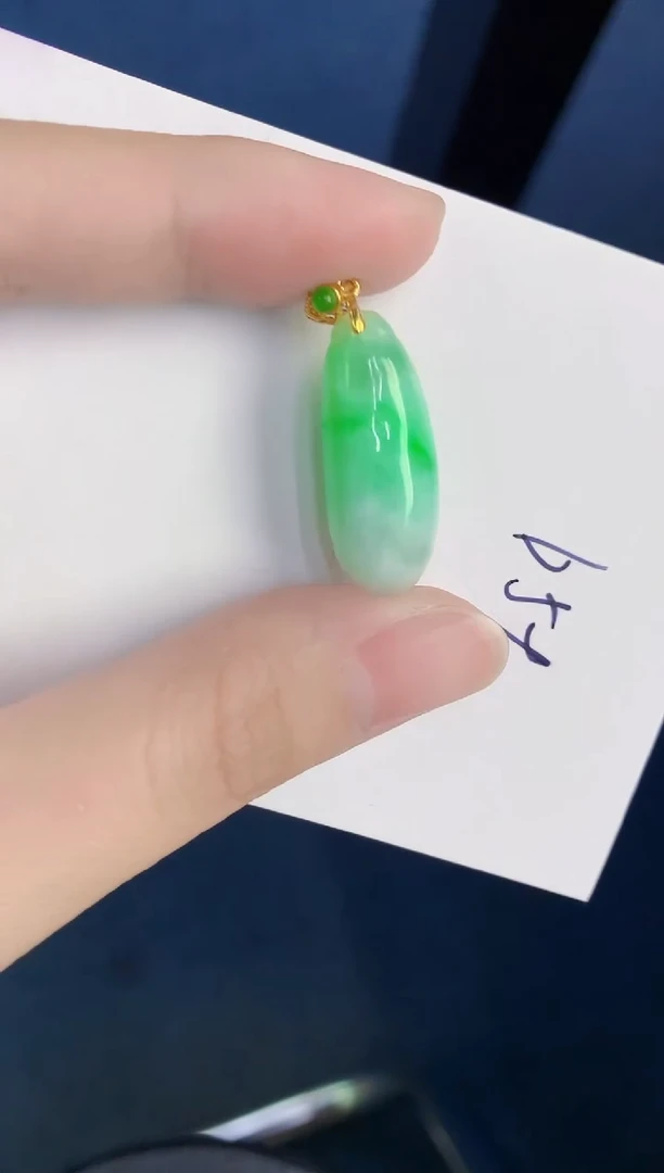 颈饰未镶嵌翡翠天然翡翠缅甸A货
