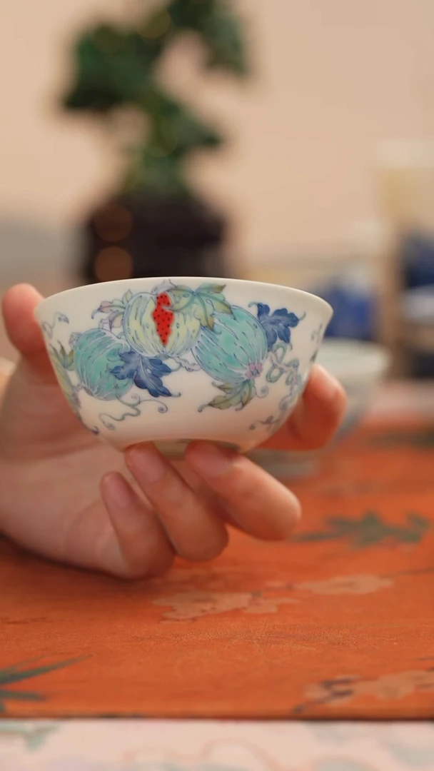 望玉斗彩西瓜卧足