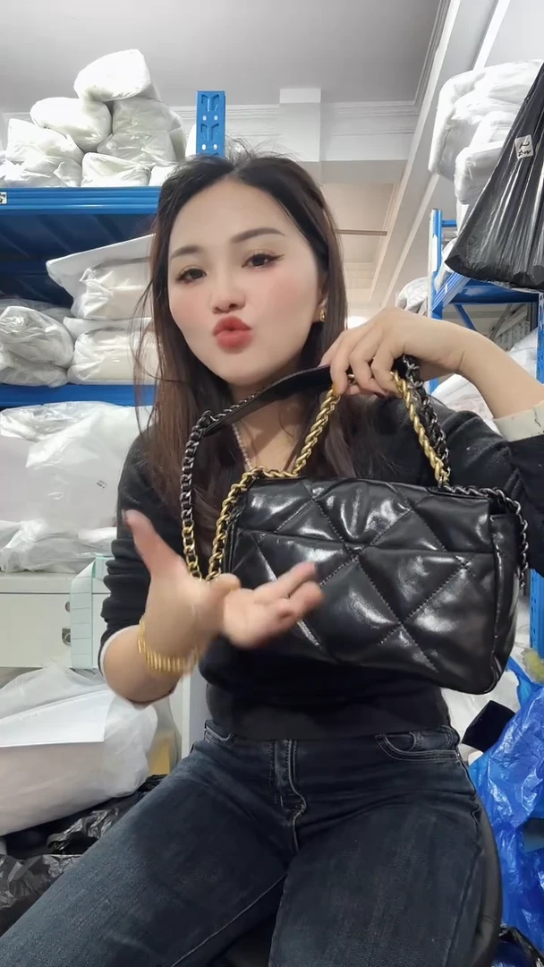 山羊皮（革）珊瑚店清斜挎包真皮包时尚百搭包包