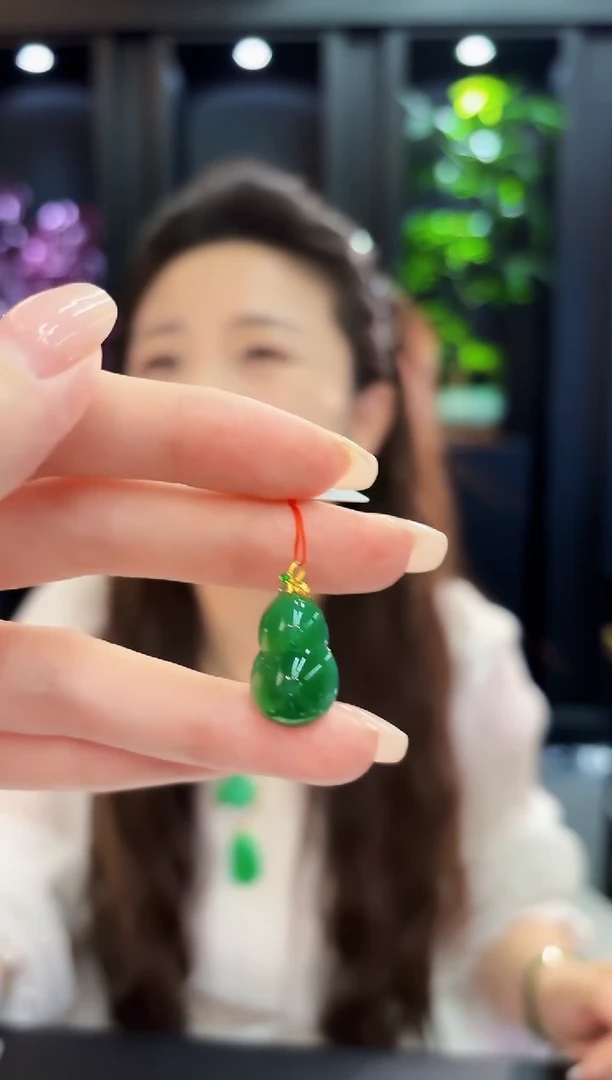 颈饰18K金镶嵌翡翠 缅料A货/支持复检/一件