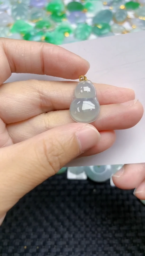 翡翠18K金镶嵌颈饰天然翡翠A货