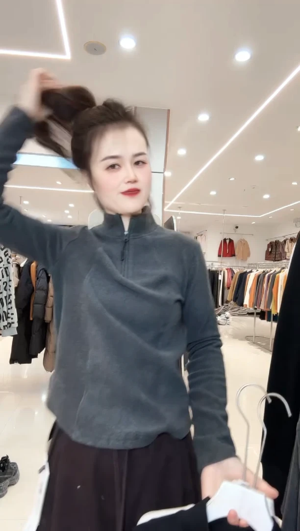 灰色时尚百搭打底